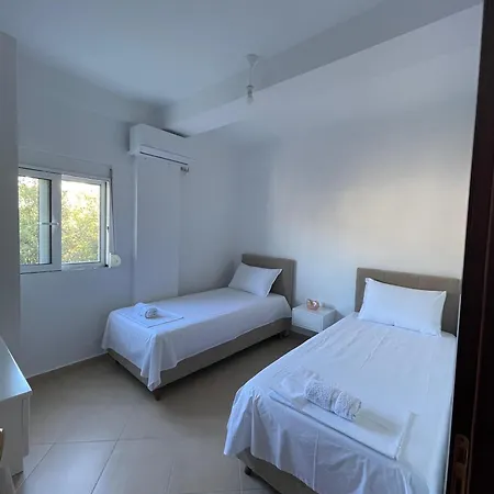 Hotel apartamentowy Er Deti Saranda