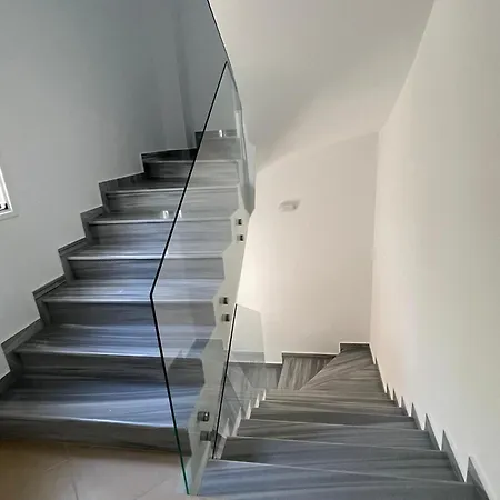 Er Deti アパートホテル