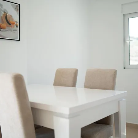 アパートホテル Er Deti 3*