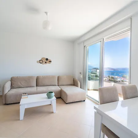 アパートホテル Er Deti Sarandë